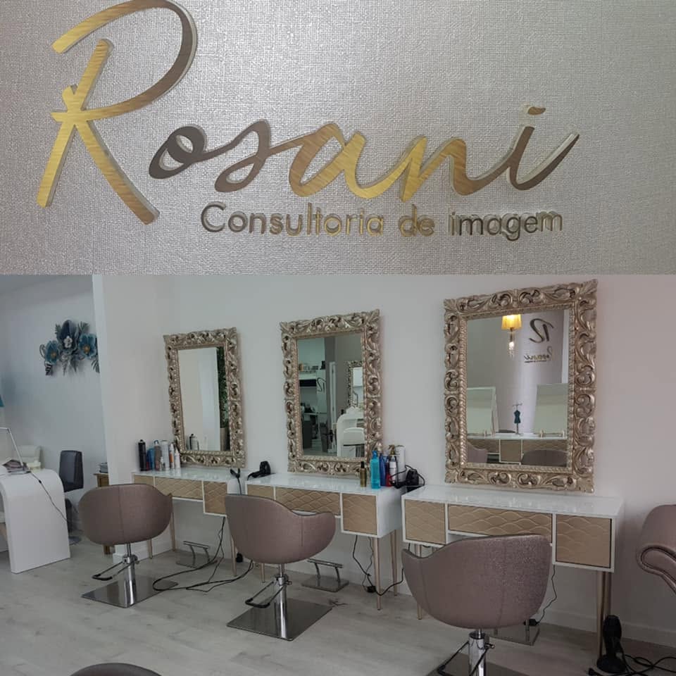 Interior do salão Rosani